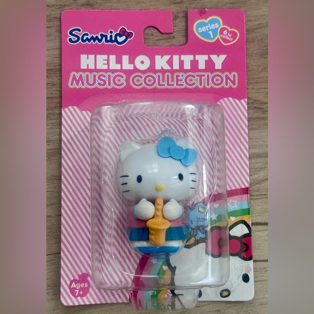 New Sanrio Hello Kitty Music Collection Series 1 - Hello Kitty Saxophone Figure